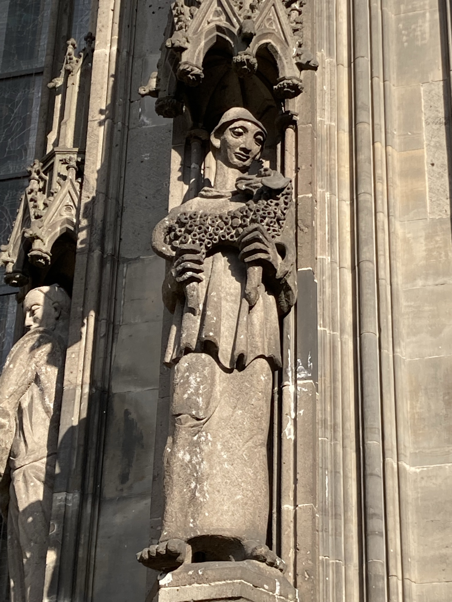 7 Cologne Cathedral Statue